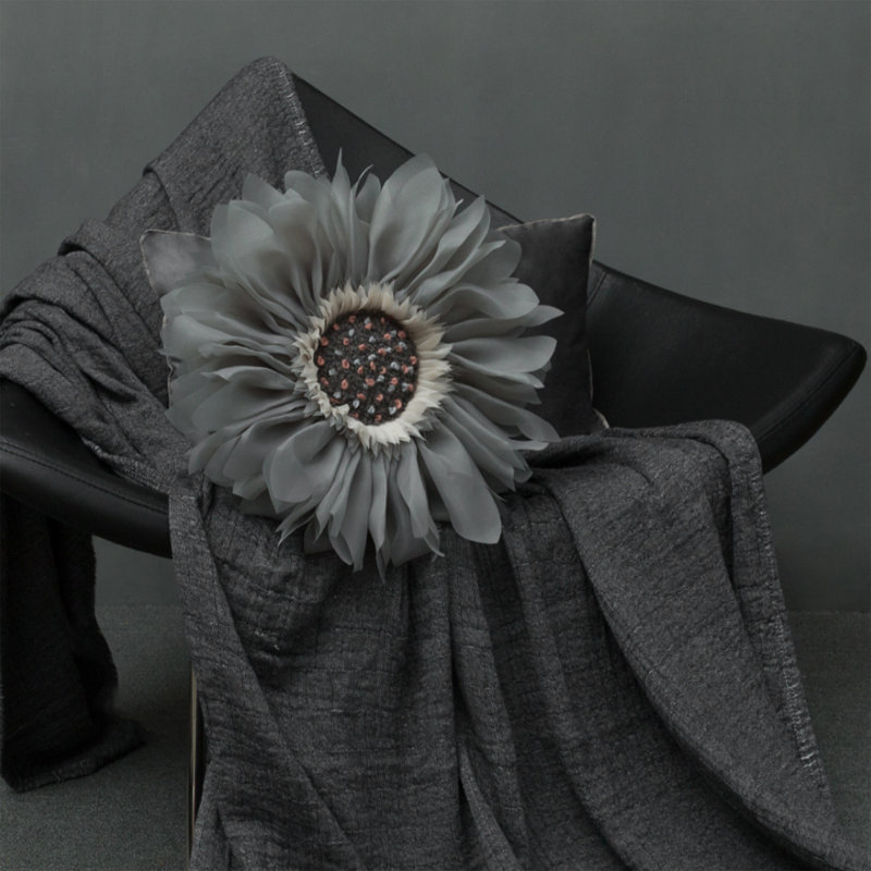 Coussin décoratif décoratif décoratif décoratif en forme de fleur 3D inclus, Gris