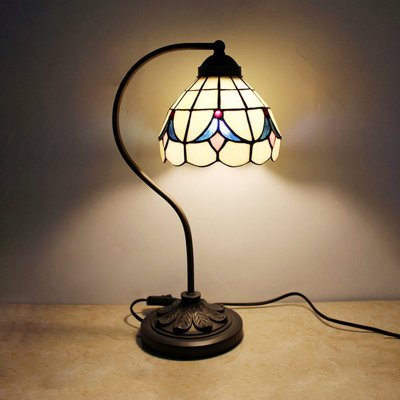 Nealy Metal Arched Lamp
