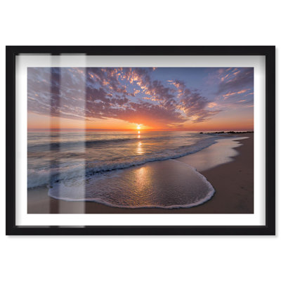 Décoration murale Cosmic Coastline II Shadowbox Print par Notoriart, cadre noir, 25 x 17