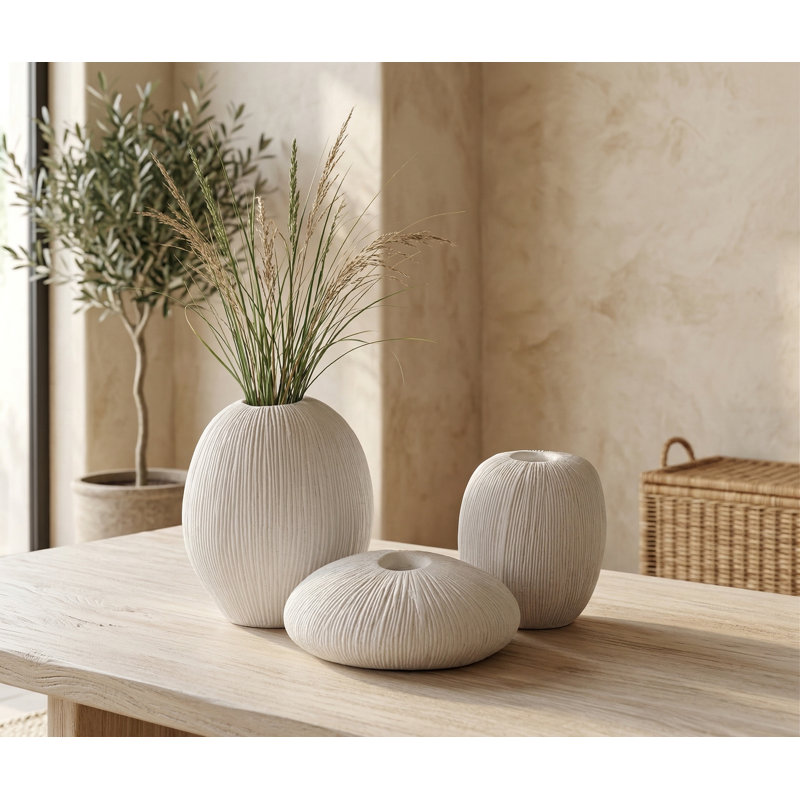 Vasti Vase, Low