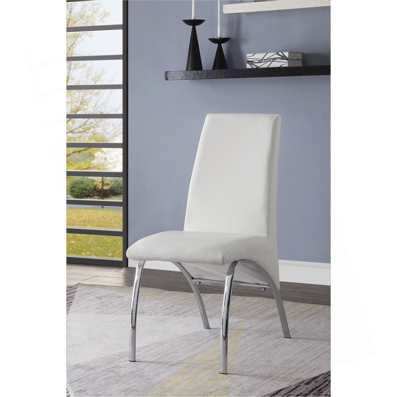 Ensemble de 2 chaises d'appoint en cuir synthétique blanc et chrome Pervis