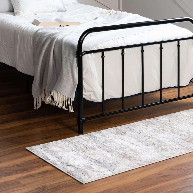 Indoor Rug, Runner 2'2" x 6'1"