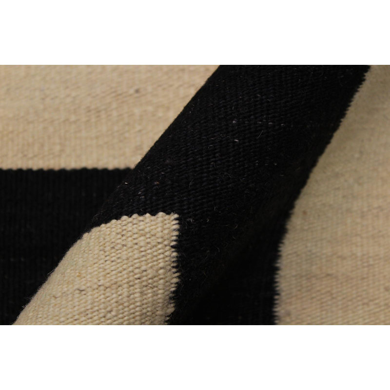 Tapis géométrique ivoire / noir en laine noué à la main à motif géométrique 5 pi 8 po x 8 pi Cedorah