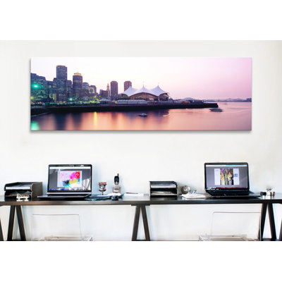 Panoramique, «Skyscrapers at the Waterfront, Charles River, Boston, Massachusetts», reproduction de photo sur toile