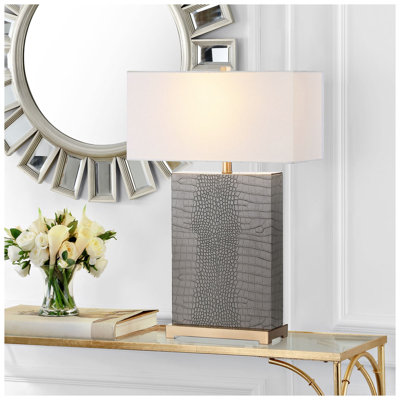 Chansoo Metal Table Lamp