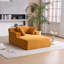 Chaise longue surdimensionnée pour le salon-360582098