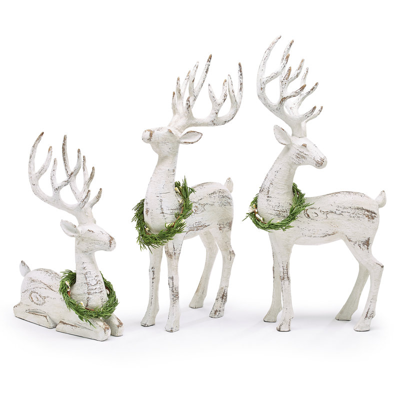 Trio de cerfs blanchis à la chaux