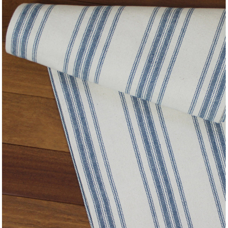 Chemin de table Jerod