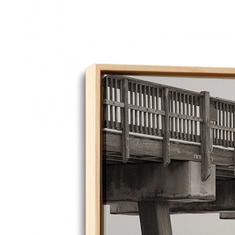 «Pier Angles II» par Nathan Larson, reproduction d'art sur toile, Tanné, H 32 po x l 48 po, Cadre flottant