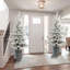 Arbre de Noël 4,5 pi avec base en pot, 150 lumières DEL blanc chaud, 720 pointes, branches en PVC PE avec 19 pommes de pin idéales pour les petits espaces et la décoration intérieure