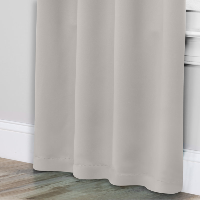 Paire de rideaux obscurcissant avec œillets Millendon, Chrome chrome, L 46 po x L 108 po