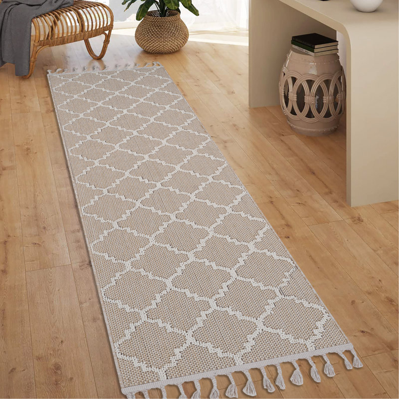 2X8 Ivory /Trellis Indoor/Outdoor Area Rug, Runner 2'2" x 8'