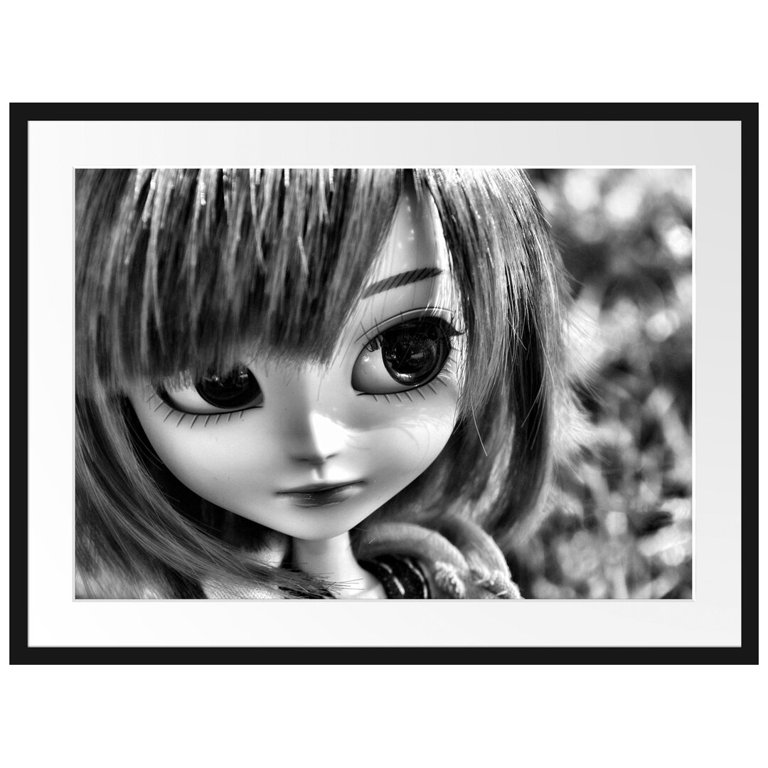 Gerahmtes Poster Pullip-Püppchen auf Sommerwiese