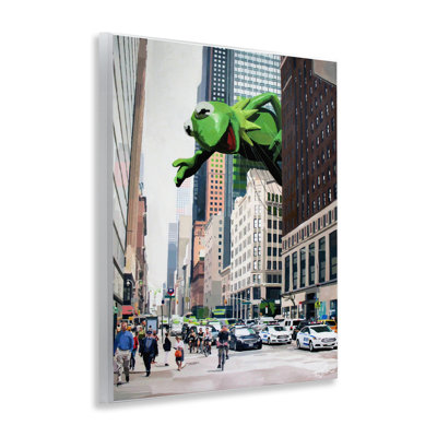 Personnage de grenouille sur plaque murale, par Keith Thomson