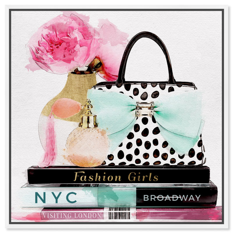 «My Girly Essentials Square Essentials», impression, H 40 po x l 40 po, Cadre blanc