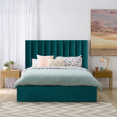 Lydianna Upholstered Bed