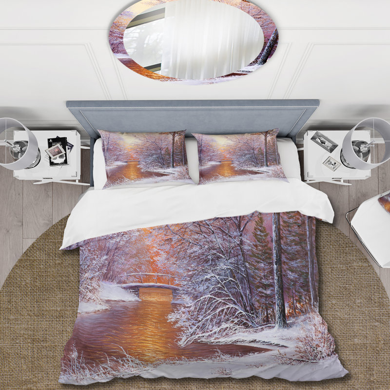 Forêt de Noël avec rivière et arbres II - ensemble de housse de couette traditionnel - microfibre de polyester