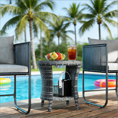Tables basses rustiques et cocktail, conception de sablier en rotin d'acier pour le divertissement extérieur