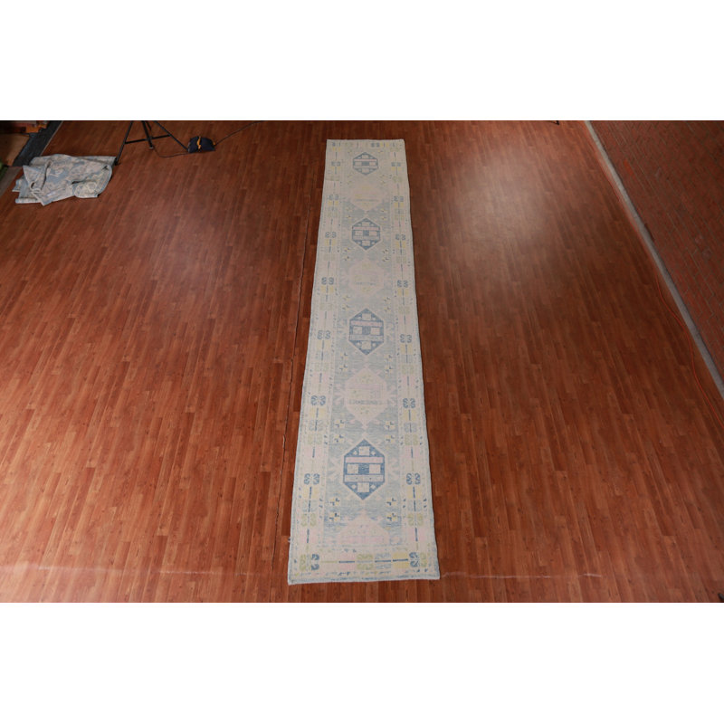 Tapis de couloir bleu teint à la main Oushak 3 x 18