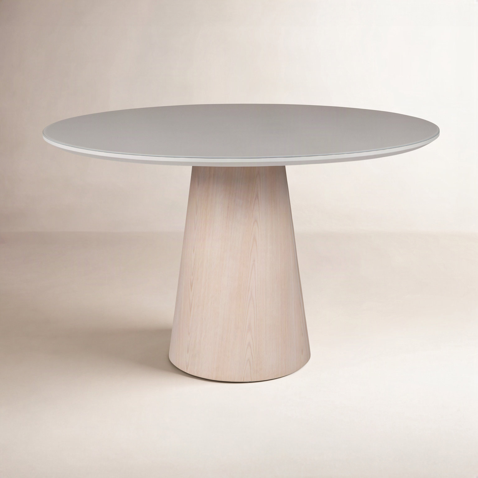 Burdon 47" Oak Dining Table, Off White/Nevoa