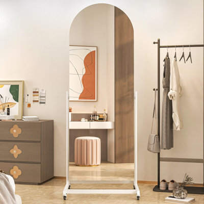 Miroir arqué pleine longueur 65 po x 18 po avec support pivotant? Miroir de plancher sur roulettes avec roulettes et rotation à 360 °, grand miroir complet pour la chambre à coucher, le vestiaire et la salle de sport