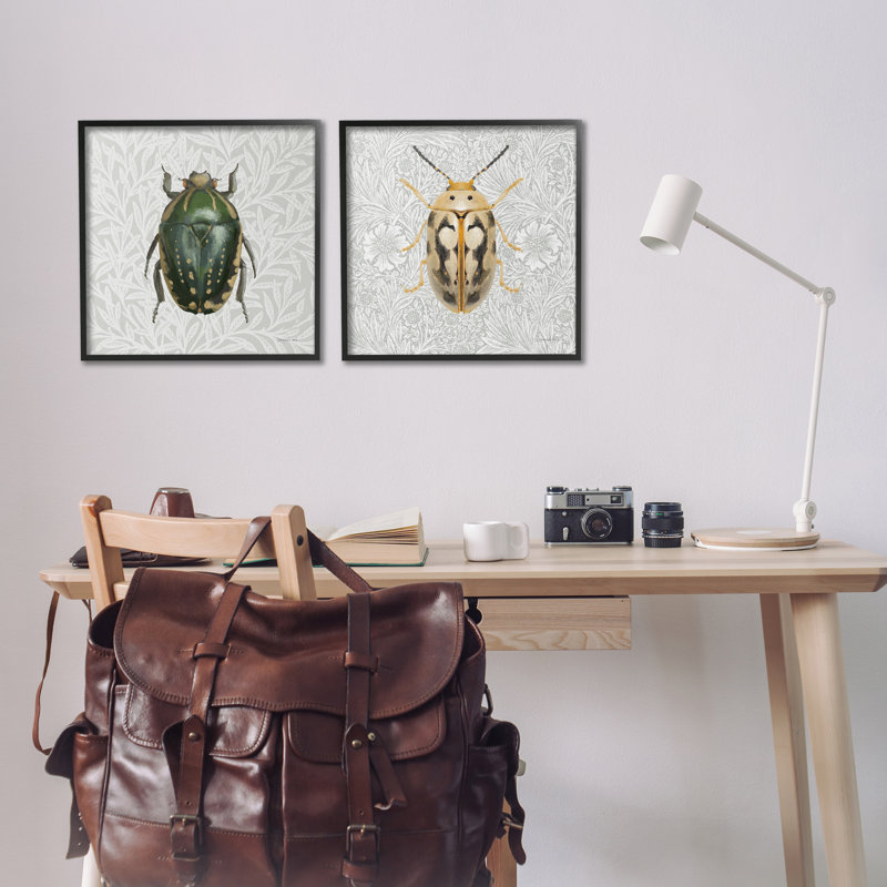 «Beetle Insect Portrait», ensemble de 2 giclées par Danhui Nai, Giclée encadrée noir minuit, H 17 po x l 17 po