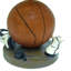 Lampe de table de basketball avec abat-jour en tissu blanc, amateurs de sport bruns 16 po