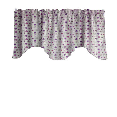 Cantonnière festonnée à motif de cœurs et de pois