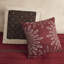 Édredon rouge en faux suède - 7 pièces 2 taies décoratives 3 coussins décoratifs Jupe de lit attrayante lavable à la machine-124755042-124755036