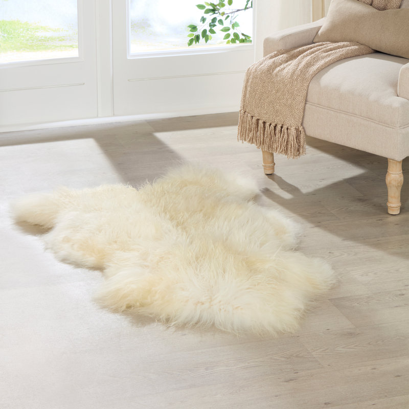 Sheepskin Standard 152.4cm X 228.6cm Area Rug