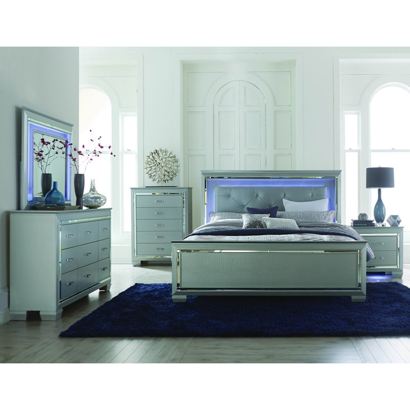 Oscar 64'' W 9 - Drawer Dresser, Silver