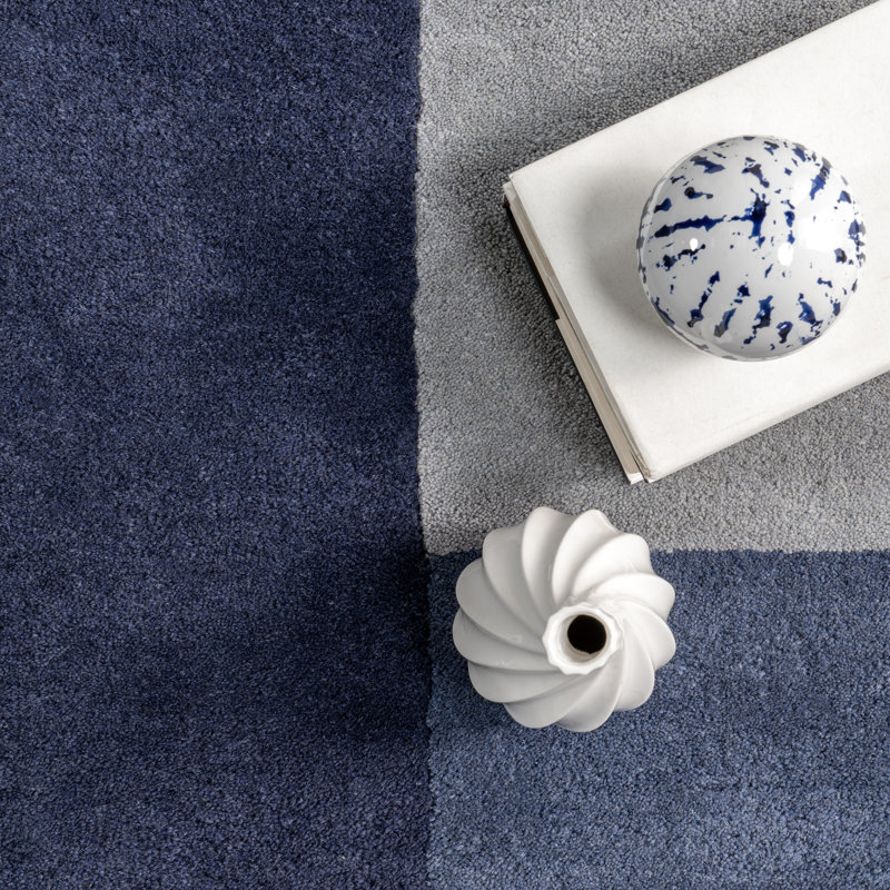 Blue and Gray Handmade Wool Tufted 4' x 6' Area Rug