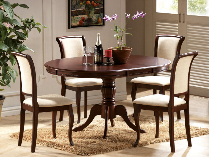 Maia Extendable Round Dining Table