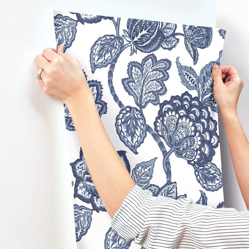 Floral Roll, White/Blue