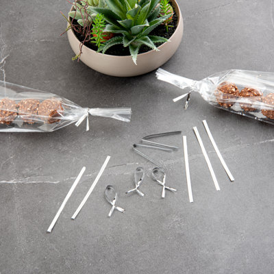 Restaurantware-Bag Tek 4 Inch Twist Ties For Treat Bags, 500 Durable Coffee Bag Ties - Flexible, Metal Wire Inside, Silver Plastic Twist Tie, Won't Break Or Snap, For Bread Bags Or Snack