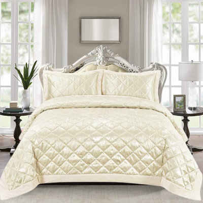 Cimarr No Pattern Bedspread