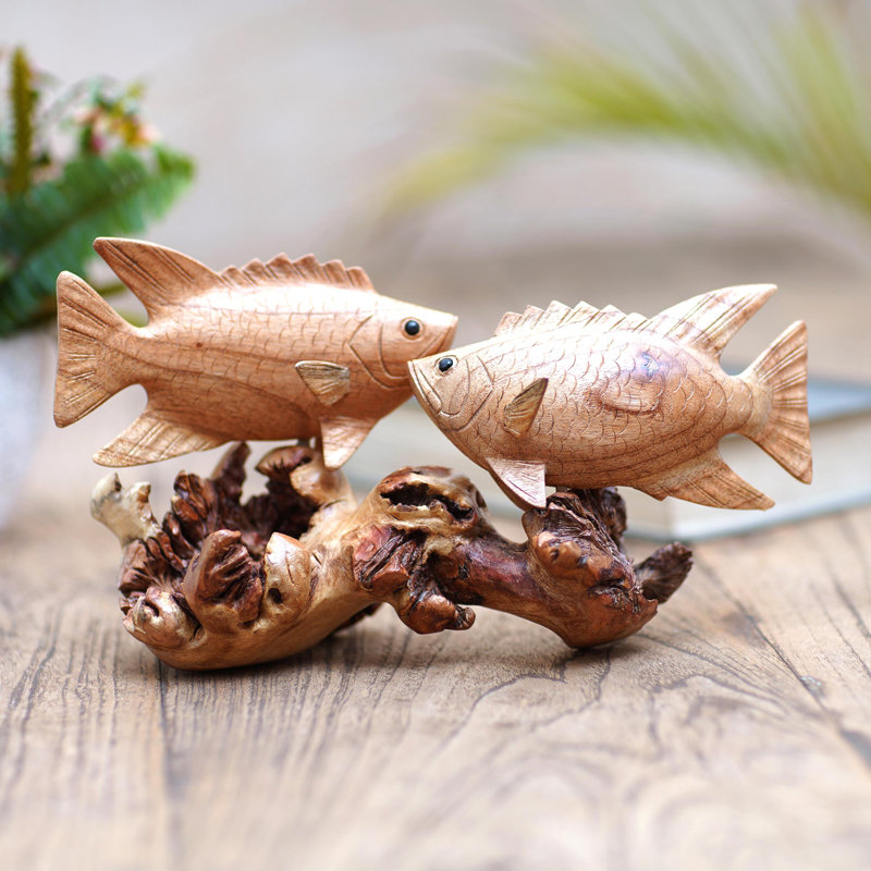 Bébé statuette en bois poisson Matsya