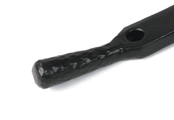 Hammered Newbury Stay, Matt Black, 24.9cm H x 1.6cm W x 0.6cm D