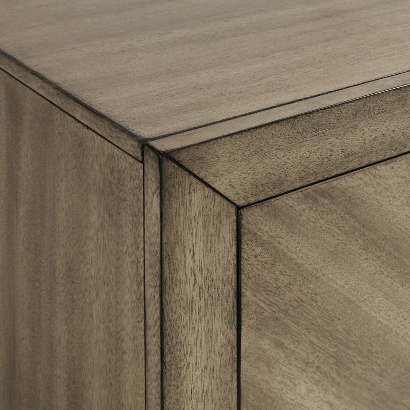 Table de chevet contemporaine arène, gris antique - Transformez le décor de la chambre à coucher avec beaucoup de rangement avec des accents métalliques et un design fonctionnel moderne en panneau de particules. Deux tiroirs spacieux. Fabriqué en bois d'hévéa.