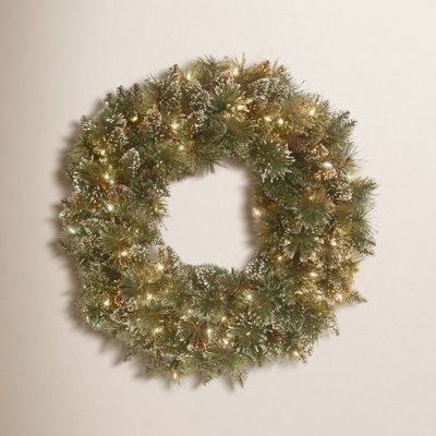 Bristle Pine Pre-Lit Wreath