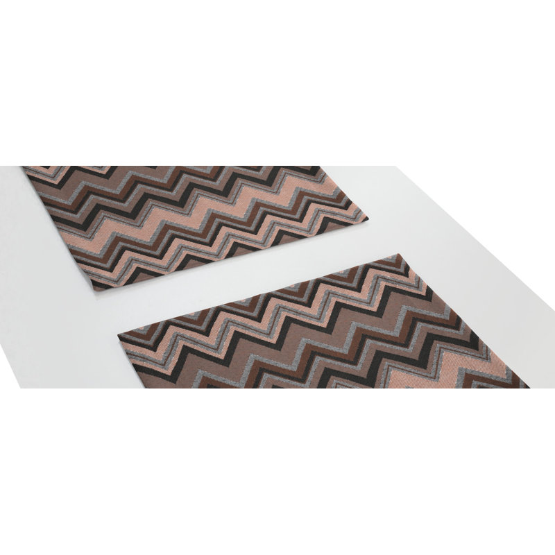 Kurtus Dining Linen Set, Pink/Black/Grey