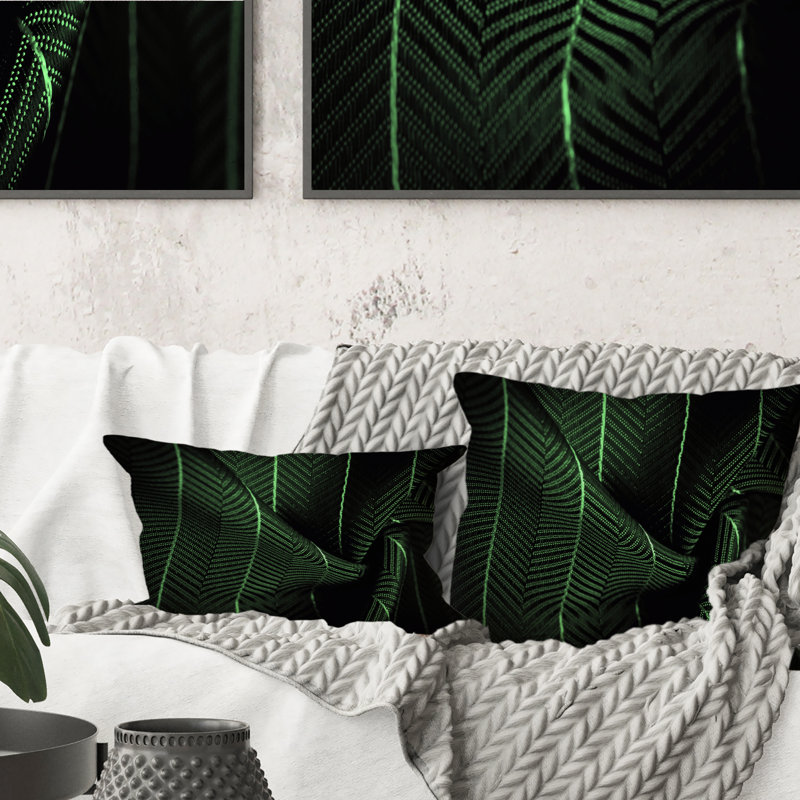 Tissu en soie vert foncé avec une fine rayure blanche II - Coussin décoratif à motif, 18 po x 18 po