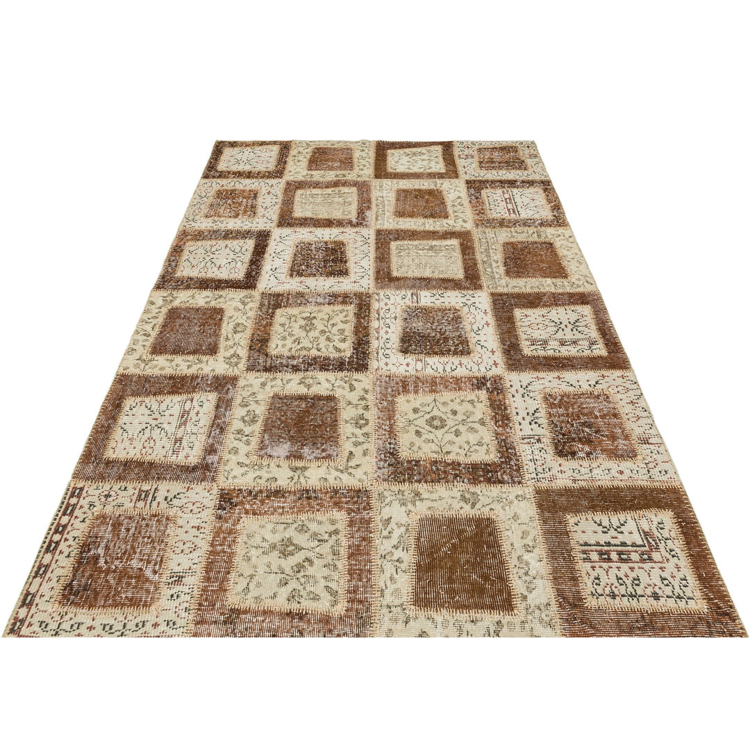 Eawood Area Rug