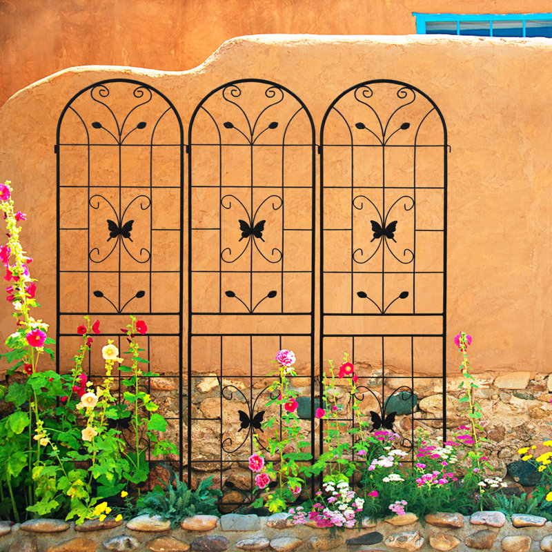 Paquet de 4, treillis de jardin antirouille 86,7 po x 19,7 po, support pour plantes d'extérieur, tuyau rond galvanisé noir, support à fleurs double rouille