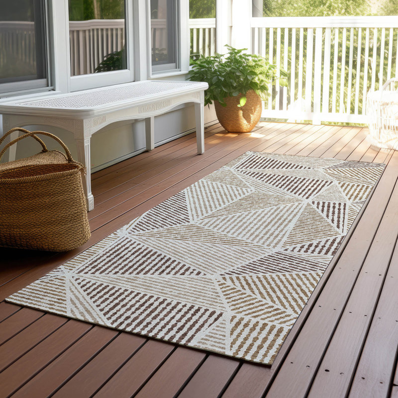 Tapis intérieur / extérieur en polyester tissé à la machine Itzayana, Tapis de couloir 2 pi 3 po x 7 pi 6 po