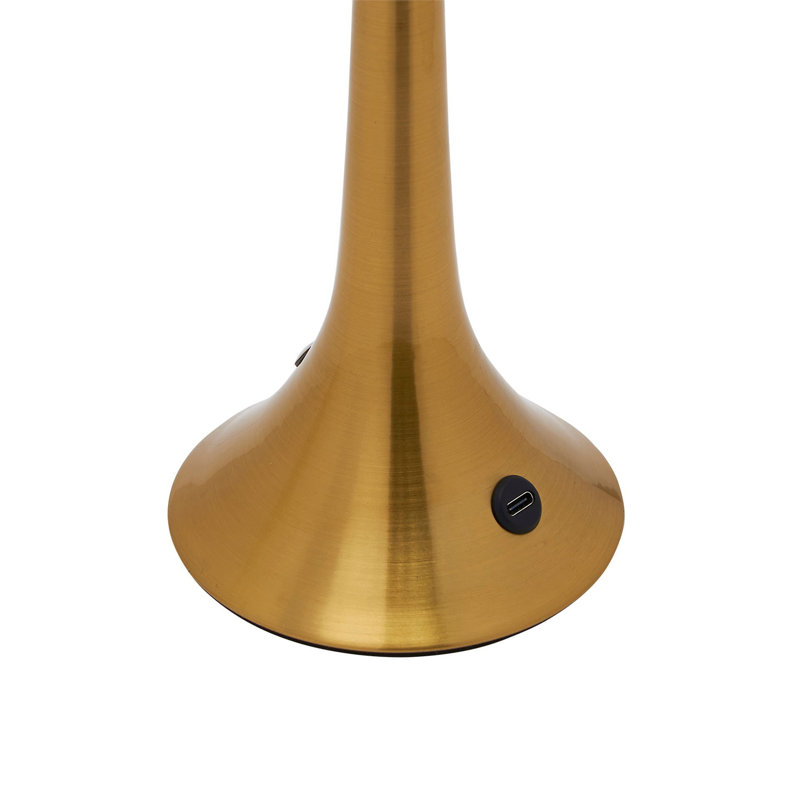 Tabresha Metal Table Lamp