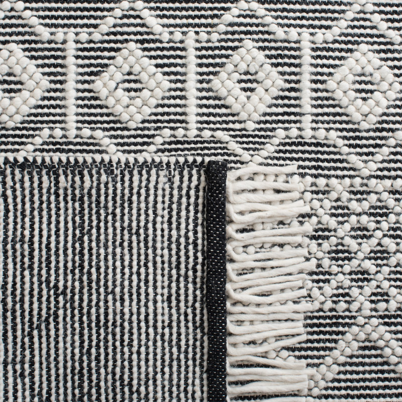 Natura Hand Loomed Wool/Cotton Geometric Rug in Black/Ivory, Runner 2'3" x 8'