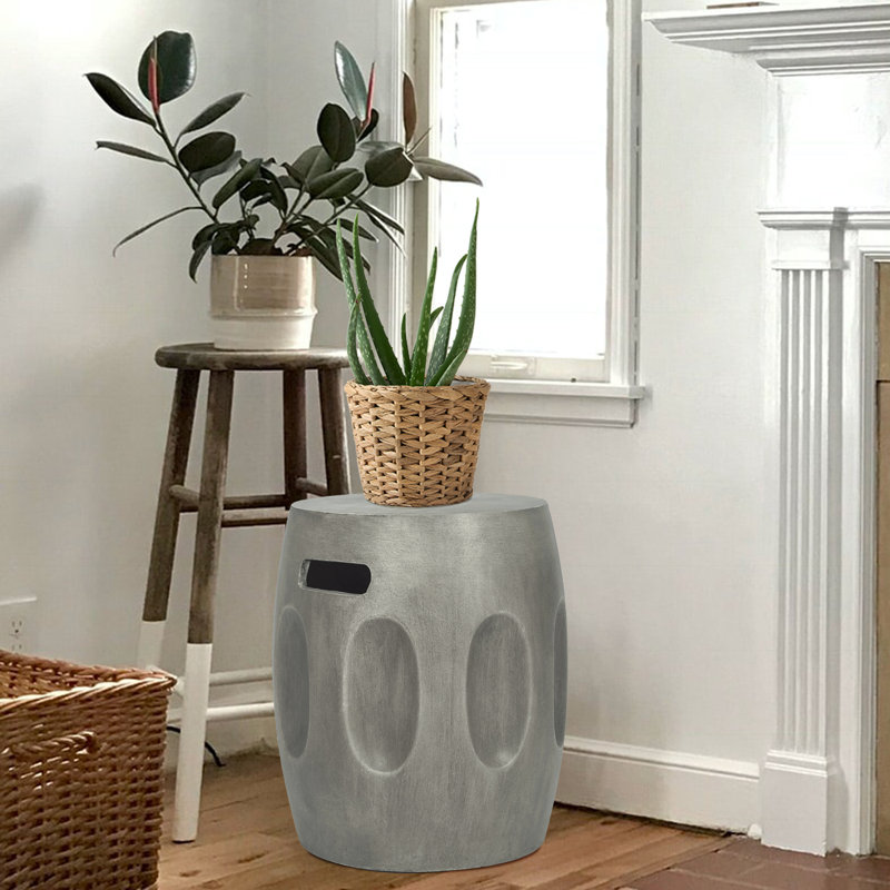 Table d'appoint en pierre