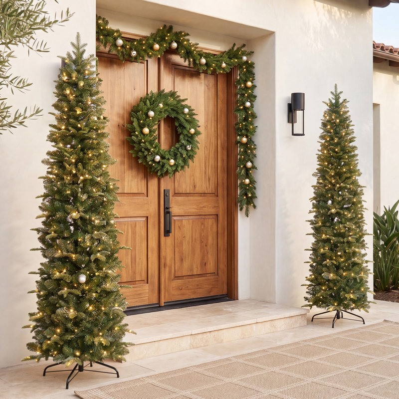 Arbre épinette artificiel pré-éclairé avec 350 lumières DEL bicolores et un distributeur de parfum d'arbre de Noël frais