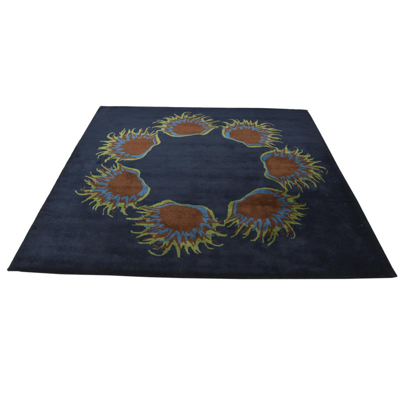 Tapis carré bleu marine 7 pi Pineland